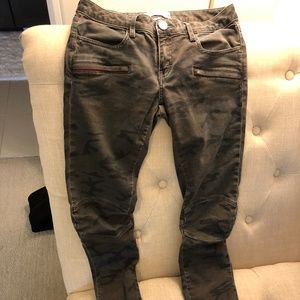 Etienne Marcel camouflage pants with detail